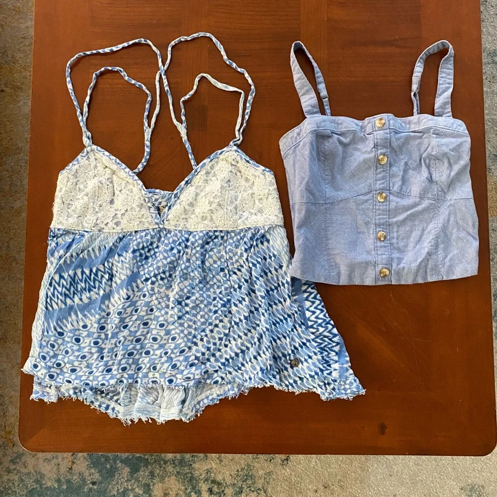 Hollister Light Blue Lace-Trim Patterned Cami & Chambray Button Crop Top Set - Picture 1 of 4
